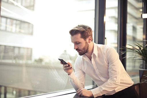The Second Screen Effect: Why Fans Watch with Thei...