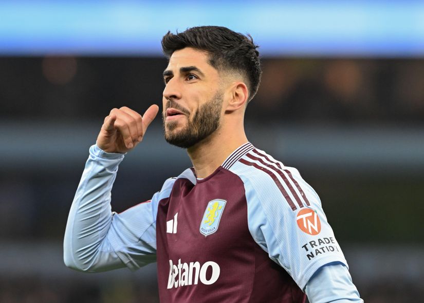 Marco Asensio is waiting for a Premier League or L...