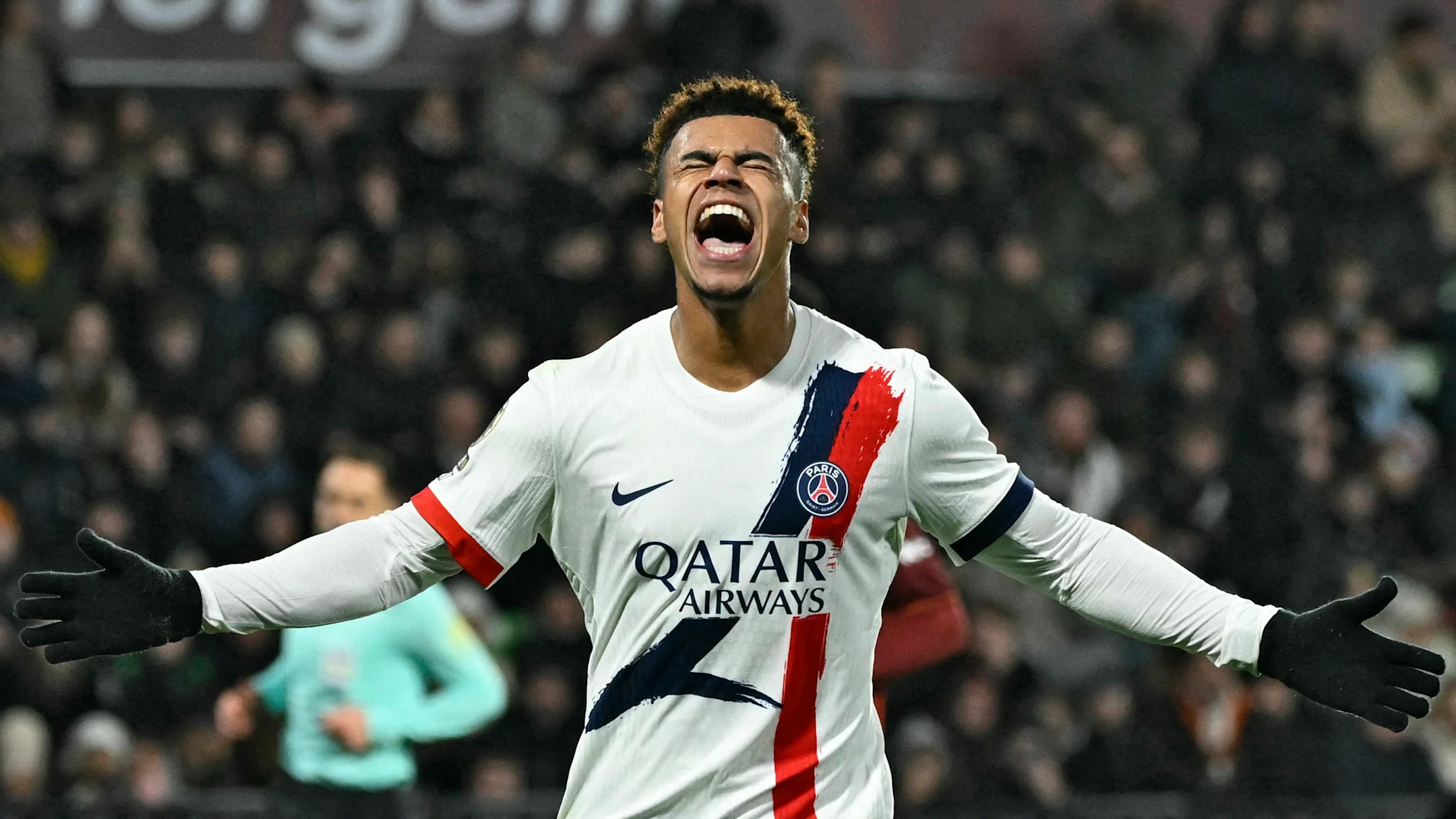 FC Metz 2-3 PSG: Paris Secure Narrow Win Over Metz...