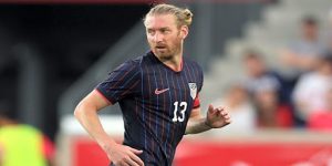 Cầu thủ Tim Ream tham gia nhiều giải đấu cực kỳ ổn áp